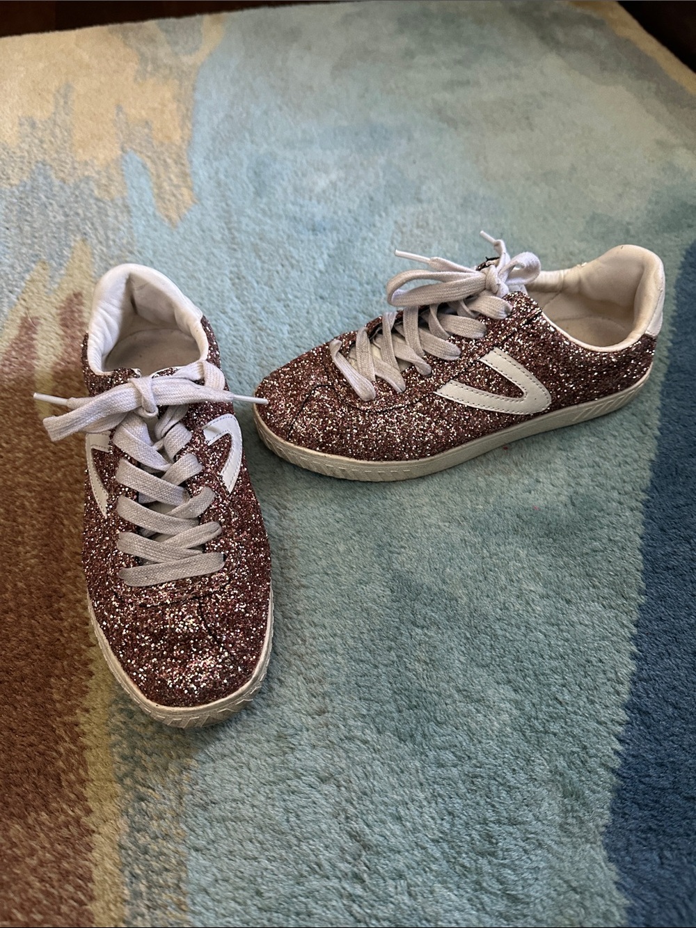 Tretorn Glitter Lace-Up Sneakers in Rose